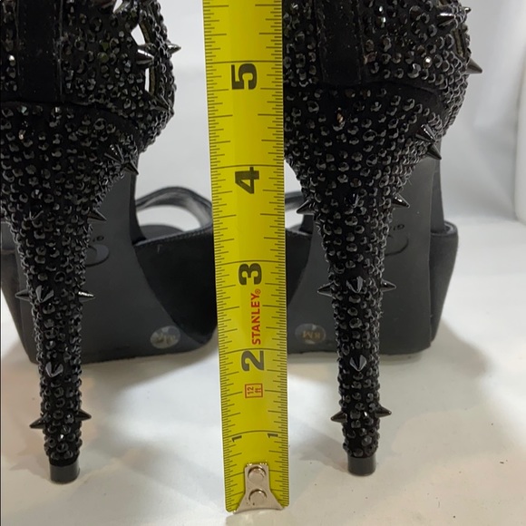 Gianni Bini Black Spike Platform Size 8M - Picture 6 of 7
